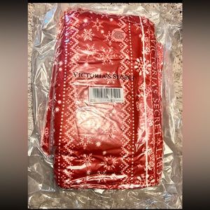 PINK VS Sherpa Throw. NWT - in original sealed packaging- never opened.